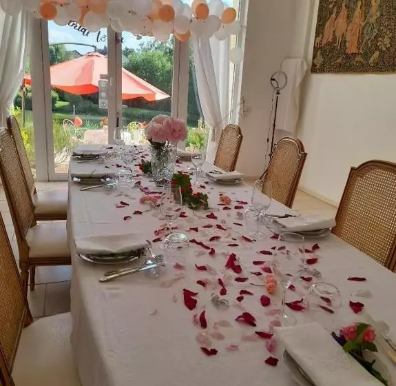 Majatalo Domaine De Lardoisière