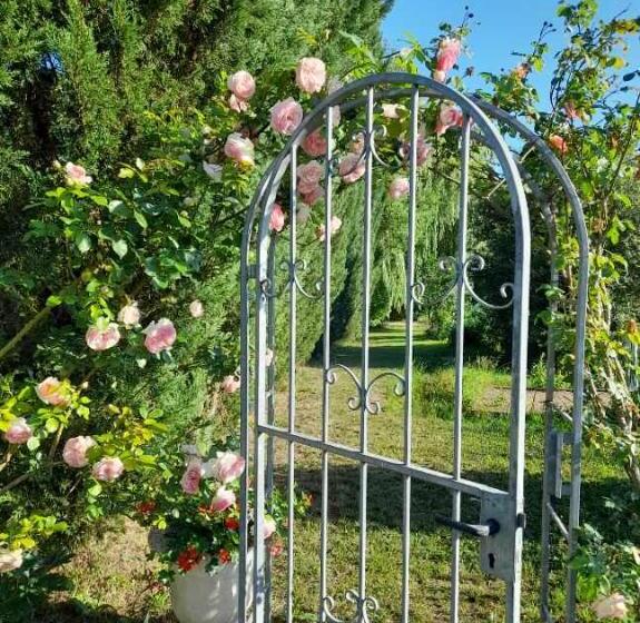 ペンション Domaine De Lardoisière