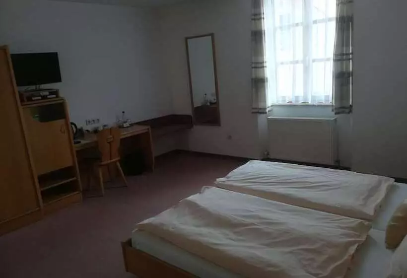 Majatalo Gasthof Zum Goldenen Löwen