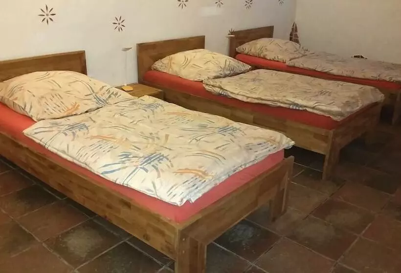 ペンション Haus Tonart