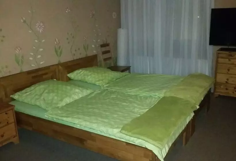 ペンション Haus Tonart