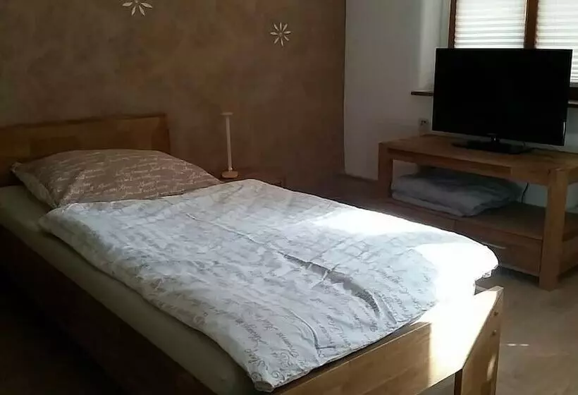 ペンション Haus Tonart