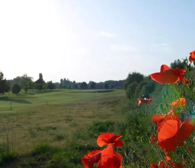 Majatalo Le Fauverney Lodge