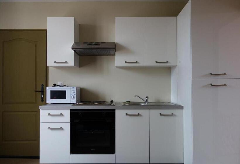 Pensiune Le Fauverney Lodge