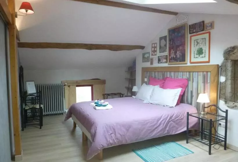 Majatalo Les Terrasses De Bessou