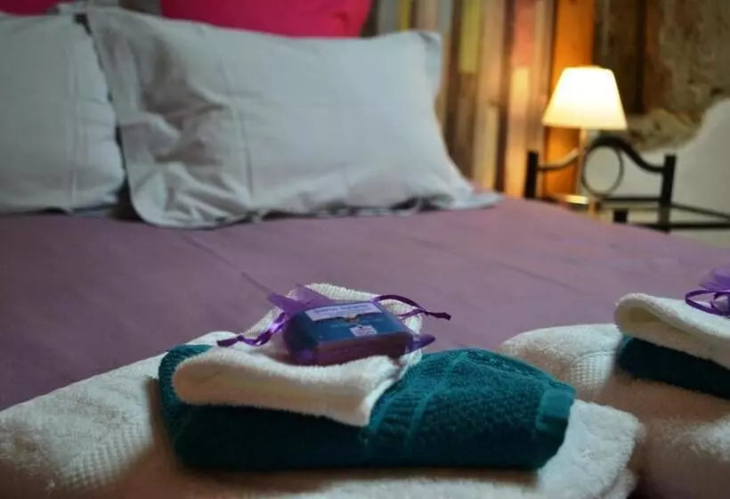 Majatalo Les Terrasses De Bessou