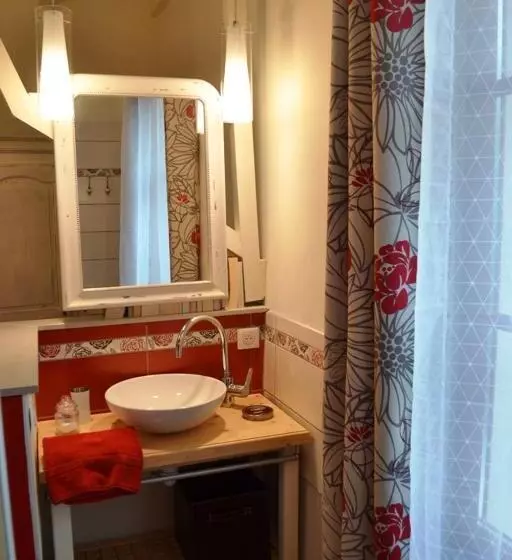 Majatalo Les Terrasses De Bessou