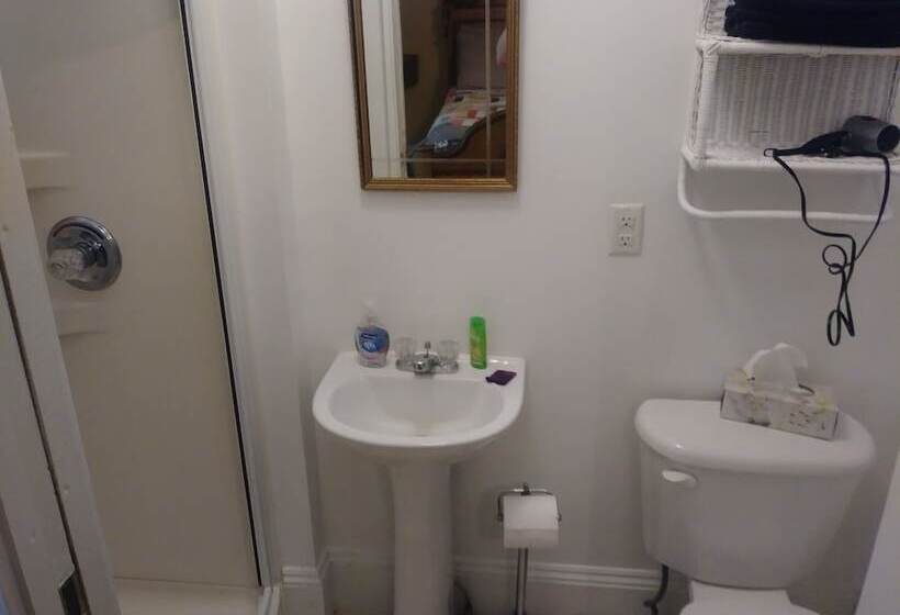 Steamers Bed & Breakfast