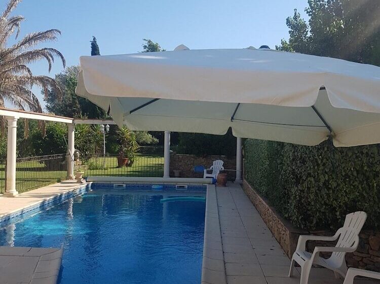 مبيت وإفطار Chambre D Hotes Les Alicantes