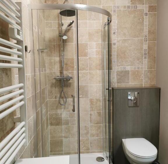 민박 Les Cloches De Corneville