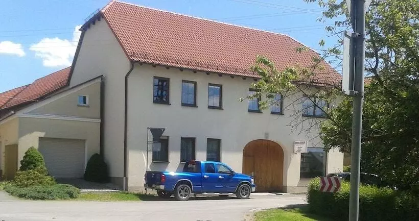 Hotelli Ferienwohnung Brunow In Der Natur Zuhause