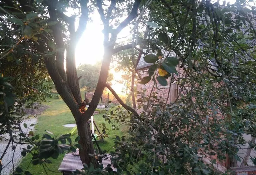 Hotelli Ferienwohnung Brunow In Der Natur Zuhause