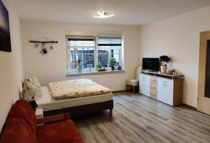 Hotelli Ferienwohnung Brunow In Der Natur Zuhause