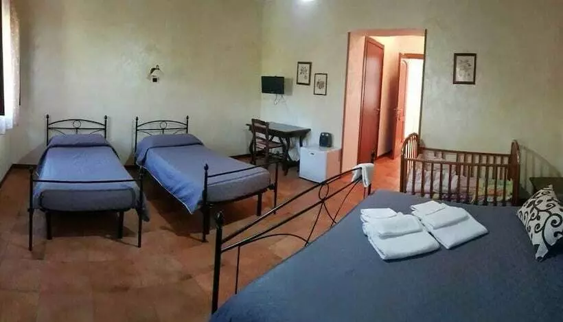 هتل روستایی Agriturismo Masseria Campolerose