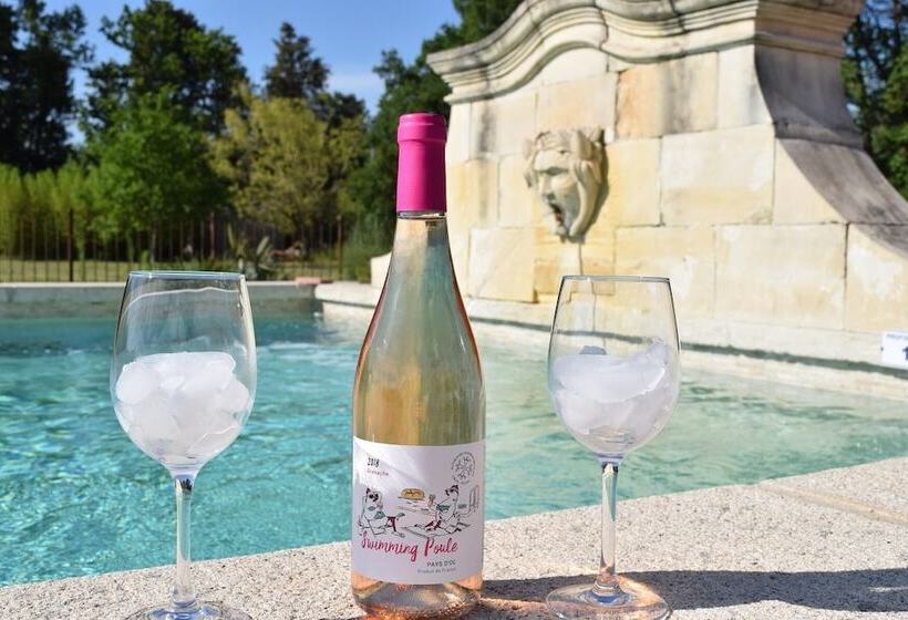 بنسيون La Bastide Des Amouriers