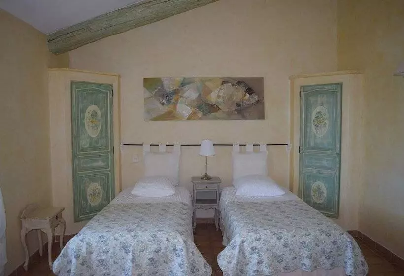 ペンション La Bastide Des Amouriers