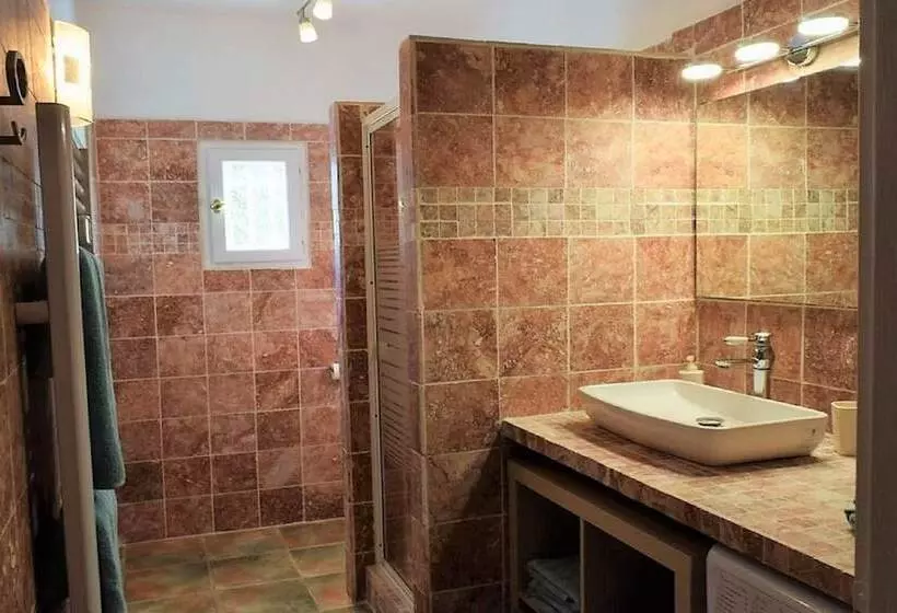 ペンション La Bastide Des Amouriers