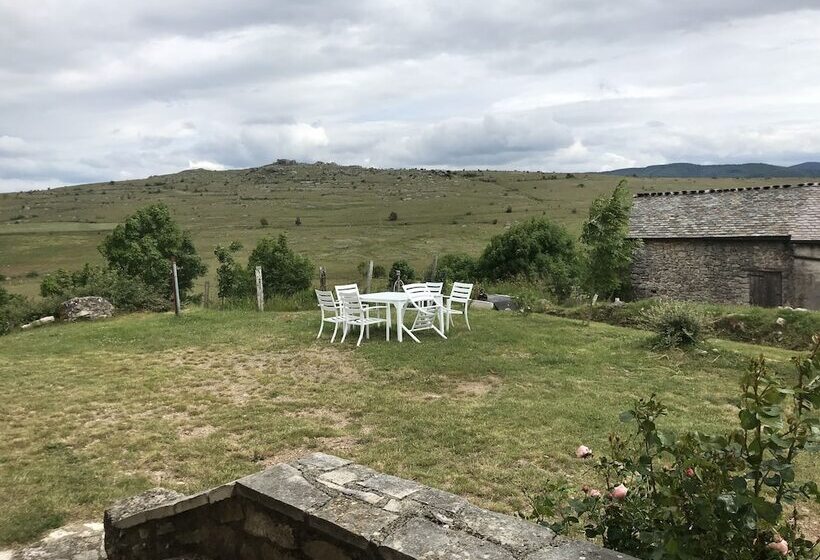 פנסיון La Ferme De L'hom