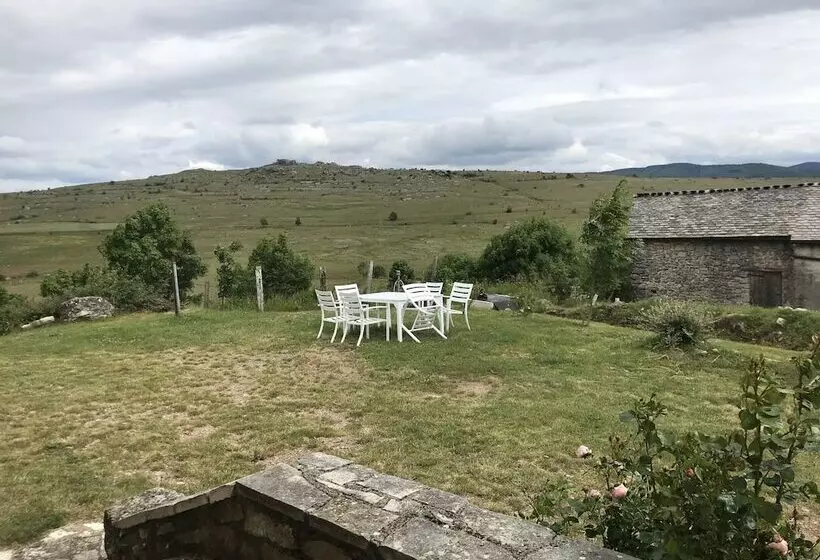 Majatalo La Ferme De L'hom