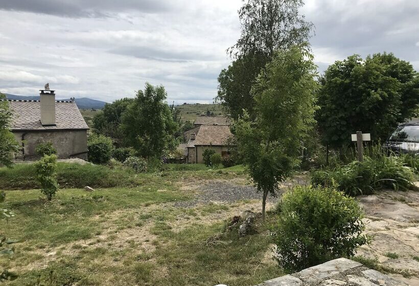 פנסיון La Ferme De L'hom