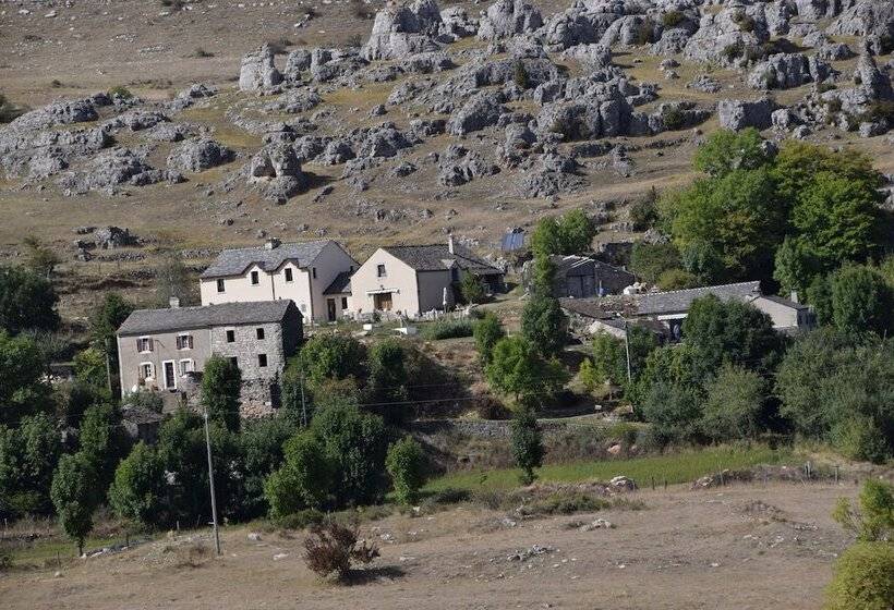 פנסיון La Ferme De L'hom