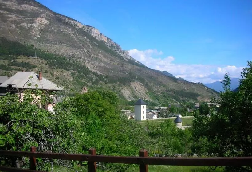 Majatalo La Maison Abeil