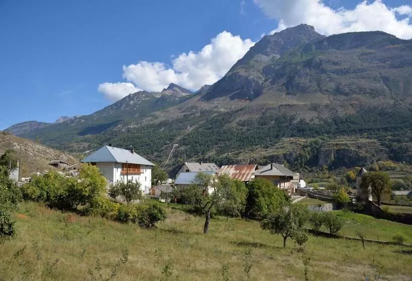 Majatalo La Maison Abeil