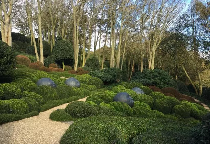 Majatalo Le Clos Des Hautes Loges