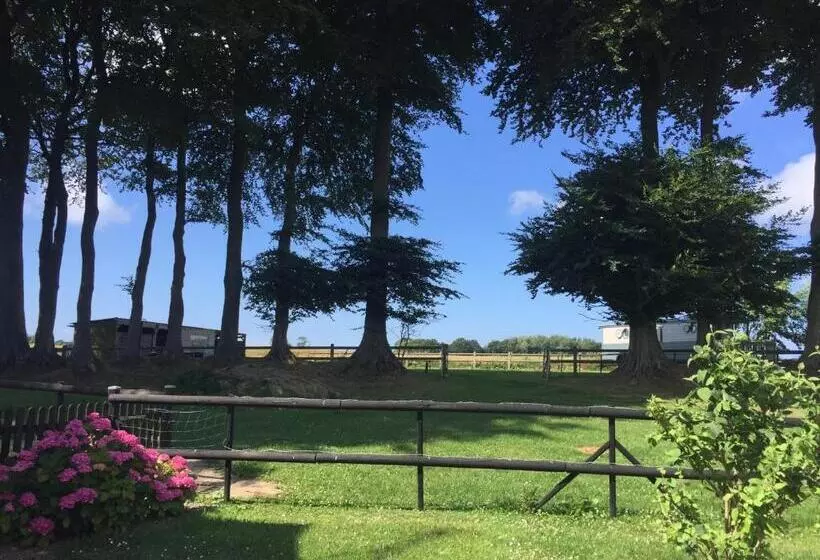 Majatalo Le Clos Des Hautes Loges