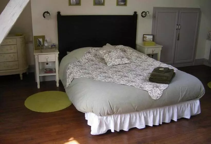 Majatalo Le Clos Des Hautes Loges