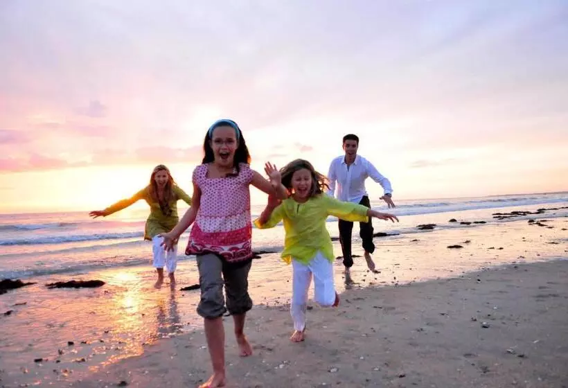 Lomakeskus Azureva Hauteville Sur Mer