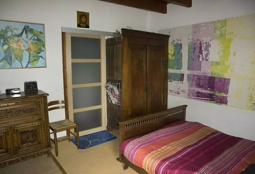 ベッドアンドブレックファースト Chambre D Hôtes Ancien Presbytère