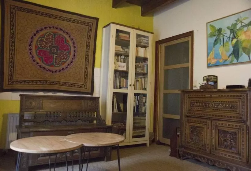 ベッドアンドブレックファースト Chambre D Hôtes Ancien Presbytère