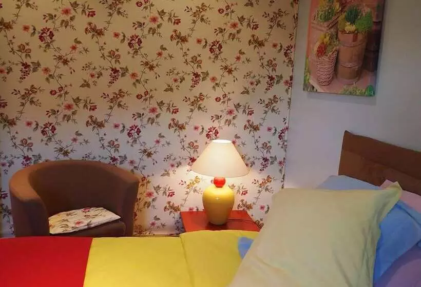 Aamiaismajoitus (B&B) Chambres D Hotes La Bruyere