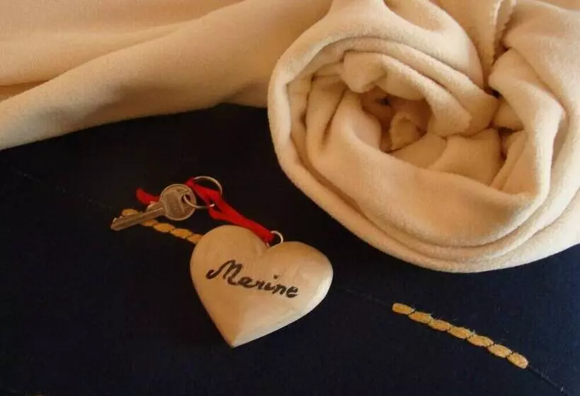 Aamiaismajoitus (B&B) Chambres D Hotes La Bruyere