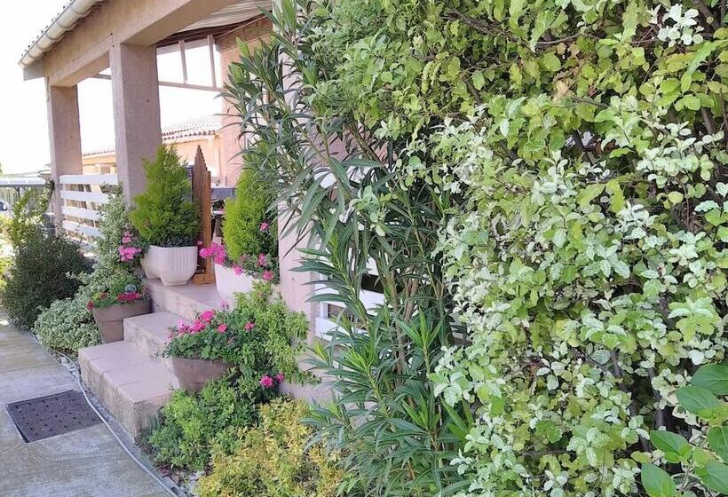 مبيت وإفطار Les Mésanges