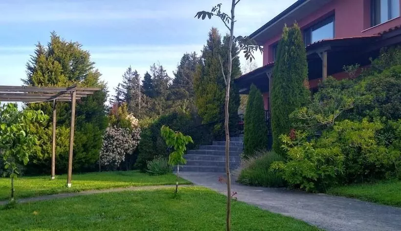 Aamiaismajoitus (B&B) Lovely Cat S Room Urrunaga