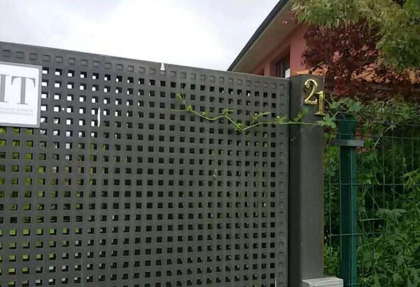 ベッドアンドブレックファースト Lovely Cat S Room Urrunaga