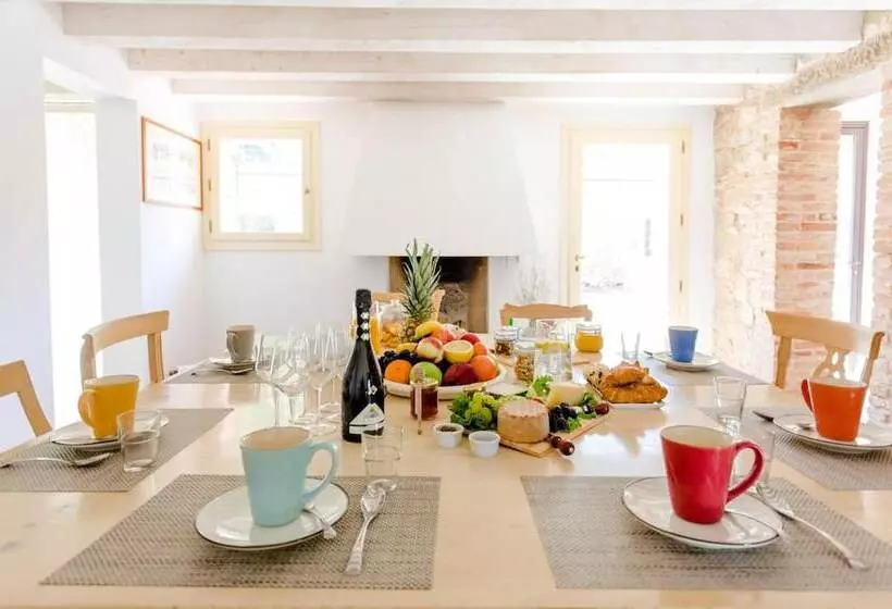 ベッドアンドブレックファースト Maeli Winery House