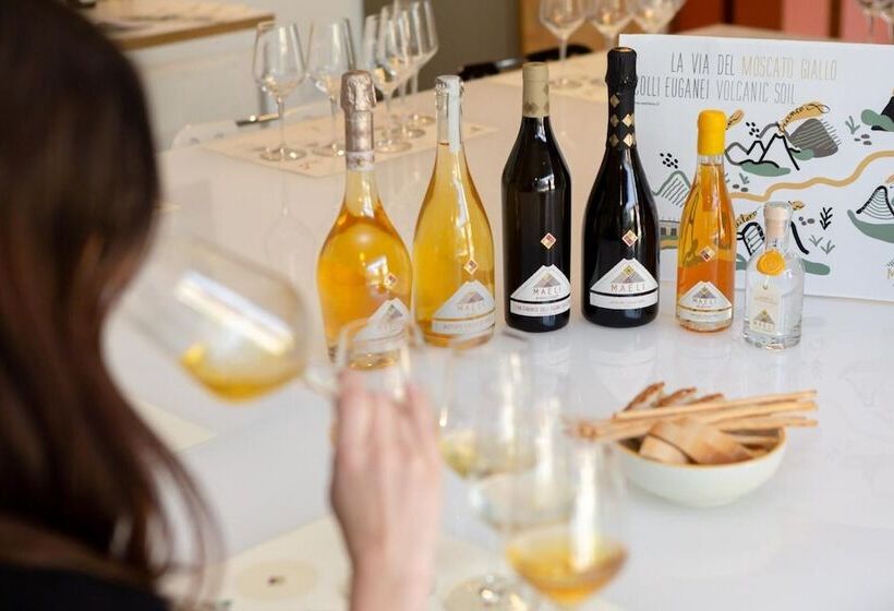 مبيت وإفطار Maeli Winery House