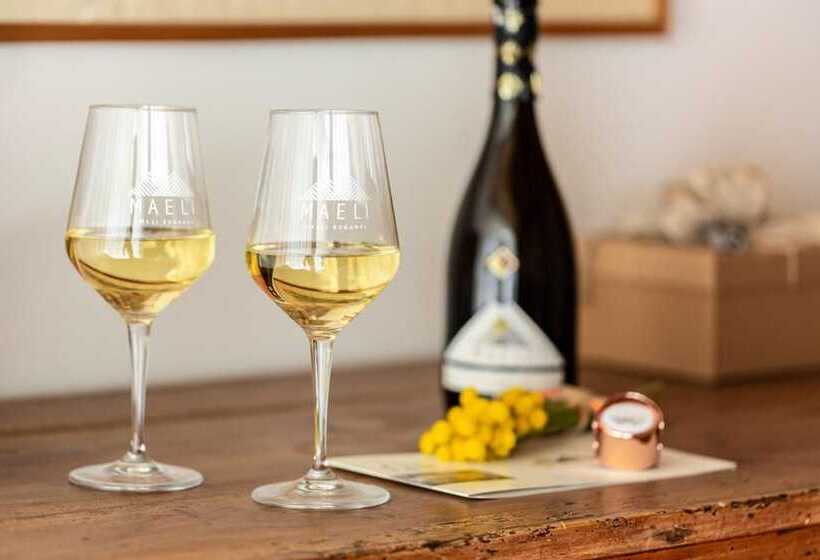 مبيت وإفطار Maeli Winery House