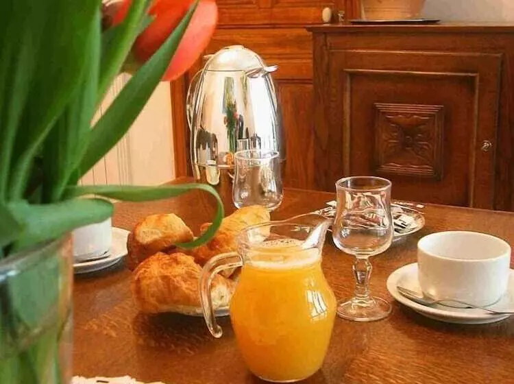 Aamiaismajoitus (B&B) San Larenzu