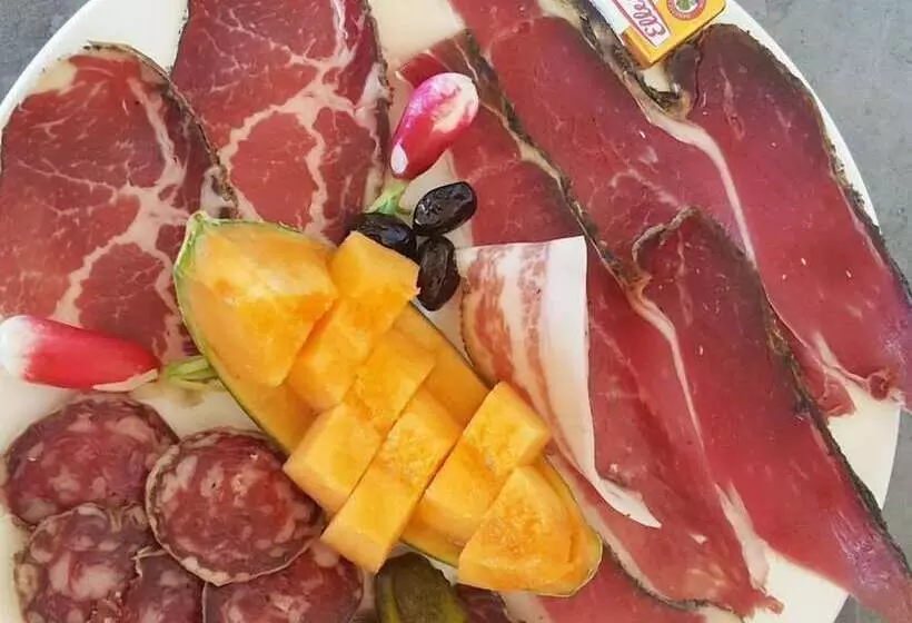 Aamiaismajoitus (B&B) San Larenzu