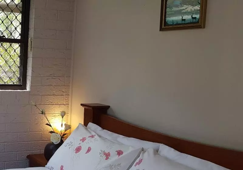 ユースホステル Gowrie Agapanthus