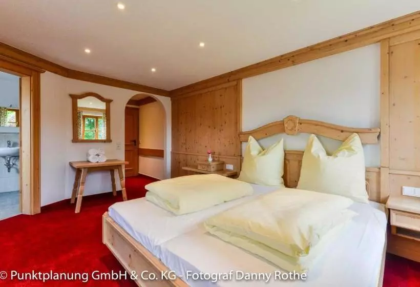 Hotelli Landgasthof &  Alter Wirt