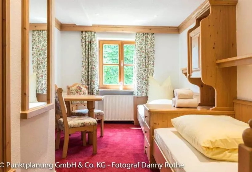 Hotelli Landgasthof &  Alter Wirt