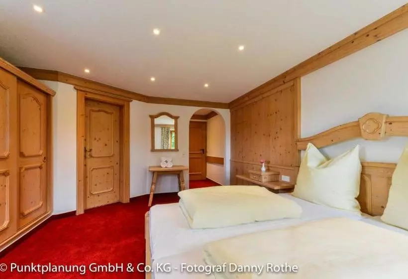 Hotelli Landgasthof &  Alter Wirt