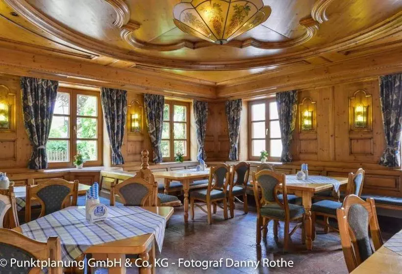 Hotelli Landgasthof &  Alter Wirt