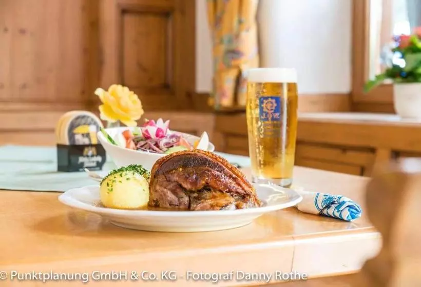 Hotelli Landgasthof &  Alter Wirt