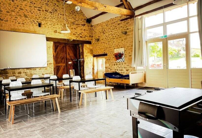 בית מלון כפרי Camping Parc De La Brenne